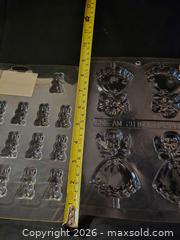 MaxSold Auction: Chocolate Molds - Loyalist (Ontario, Canada) SELLER MANAGED Downsizing Online Auction - Somerset Drive