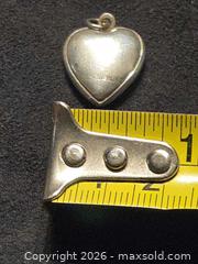 MaxSold Auction: Sterling Heart Pendant  - Loyalist (Ontario, Canada) SELLER MANAGED Downsizing Online Auction - Somerset Drive