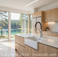 MaxSold Auction: The Verona Flex Arc Kitchen Faucet – Modern Elegance in Motion(New in the original sealed packaging) - Toronto (Ontario, Canada) SELLER MANAGED Reseller Online Auction - Magnetic Drive