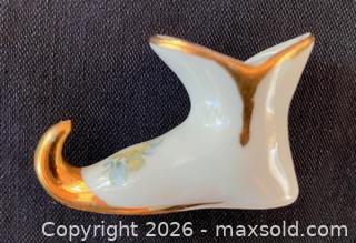 MaxSold Auction: Shoes, Including Limoges - Douglas (Massachusetts, USA) PARTNER MANAGED Estate Sale Online Auction - Southwest Main Street