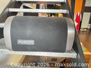 MaxSold Auction: Fusion CS-AT1100 10-inch Powered Subwoofer - Toronto (Ontario, Canada) SELLER MANAGED Moving Online Auction - Saint Clair Avenue West
