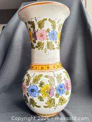 MaxSold Auction: Vintage Italian Hand-Painted Floral Ceramic Vase - Toronto (Ontario, Canada) SELLER MANAGED Moving Online Auction - Saint Clair Avenue West
