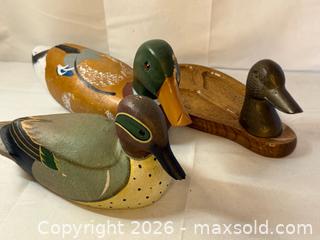 MaxSold Auction: Vintage handcrafted wooden duck decoys and More - Menlo Park (California, USA) SELLER MANAGED Downsizing Online Auction - Henderson Place
