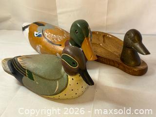 MaxSold Auction: Vintage handcrafted wooden duck decoys and More - Menlo Park (California, USA) SELLER MANAGED Downsizing Online Auction - Henderson Place