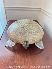 MaxSold Auction: Art Glass Turtle A - Niagara Falls (Ontario, Canada) Moving Online Auction - January Drive