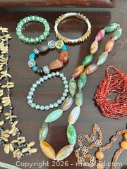 MaxSold Auction: Costume / Fashion Jewelry Lot — Necklaces, Bracelets, Earrings A - Niagara Falls (Ontario, Canada) Moving Online Auction - January Drive