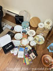 MaxSold Auction: Dishware, Barware: Wedgwood Peter Rabbit, Bunnykins, Royal Doulton, Guinness  and other Collectables B - Niagara Falls (Ontario, Canada) Moving Online Auction - January Drive