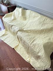 MaxSold Auction: Hand-Quilted Reversible Cotton Throw / Lap Quilt A - Niagara Falls (Ontario, Canada) Moving Online Auction - January Drive