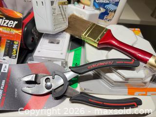 MaxSold Auction: Hand Tools & Household Supplies, Batteries, Electrical Timers and Cleaning Items B - Niagara Falls (Ontario, Canada) Moving Online Auction - January Drive