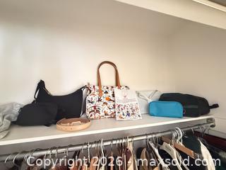 MaxSold Auction: Handbags, Crossbody Pouch and Belt – Piero Guidi & Unbranded C - Niagara Falls (Ontario, Canada) Moving Online Auction - January Drive