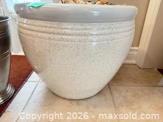 MaxSold Auction: Lot of 2 Planters A - Niagara Falls (Ontario, Canada) Moving Online Auction - January Drive