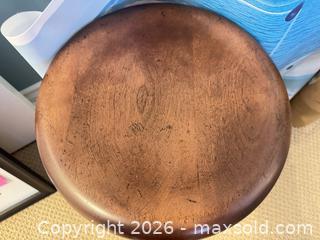 MaxSold Auction: Mahogany Victorian Antique Wood Piano Stool with Adjustable Seat B - Niagara Falls (Ontario, Canada) Moving Online Auction - January Drive