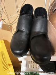 MaxSold Auction: Men's Leather Shoes B - Niagara Falls (Ontario, Canada) Moving Online Auction - January Drive