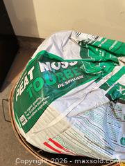 MaxSold Auction: Miracle-Gro Potting Mix B - Niagara Falls (Ontario, Canada) Moving Online Auction - January Drive