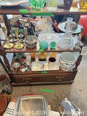 MaxSold Auction: Mixed Estate Lot: Vases, Candlesticks, Bowls, Planter, Figurine B - Niagara Falls (Ontario, Canada) Moving Online Auction - January Drive