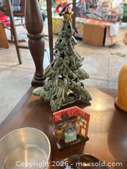 MaxSold Auction: Mixed Estate Lot: Vases, Candlesticks, Bowls, Planter, Figurine B - Niagara Falls (Ontario, Canada) Moving Online Auction - January Drive