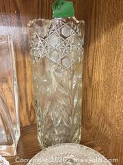 MaxSold Auction: Mixed Glass & Crystal: Vases, Candle Holders, Stemware, RCR (Laurus) Boxed Tumblers & Other Crystal B - Niagara Falls (Ontario, Canada) Moving Online Auction - January Drive
