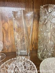 MaxSold Auction: Mixed Glass & Crystal: Vases, Candle Holders, Stemware, RCR (Laurus) Boxed Tumblers & Other Crystal B - Niagara Falls (Ontario, Canada) Moving Online Auction - January Drive