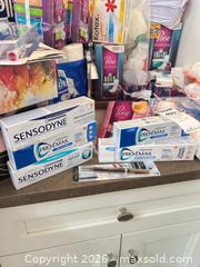 MaxSold Auction: Mixed Toiletries & Personal Care Assortment, Health & Beauty B - Niagara Falls (Ontario, Canada) Moving Online Auction - January Drive