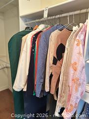 MaxSold Auction: Mixed Women's Tops, Sweaters & Jackets Lot — Sizes L/XL B - Niagara Falls (Ontario, Canada) Moving Online Auction - January Drive