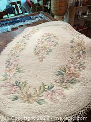 MaxSold Auction: Oval Wool Area Rug A - Niagara Falls (Ontario, Canada) Moving Online Auction - January Drive