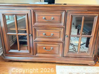 MaxSold Auction: Riverside Sideboard / Buffet Cabinet D - Niagara Falls (Ontario, Canada) Moving Online Auction - January Drive