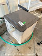 MaxSold Auction: SunCast Medium Hose Storage Box with Internal Reel A - Niagara Falls (Ontario, Canada) Moving Online Auction - January Drive