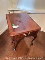 MaxSold Auction: Thomasville Queen Anne Traditional End/Side Table C - Niagara Falls (Ontario, Canada) Moving Online Auction - January Drive