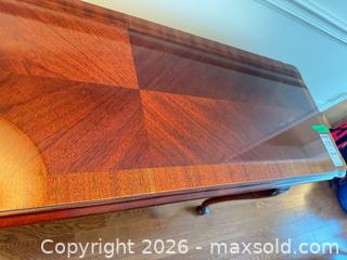 MaxSold Auction: Thomasville Sofa Table C - Niagara Falls (Ontario, Canada) Moving Online Auction - January Drive