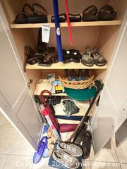 MaxSold Auction: Women's Shoes, Sandals, Sneakers, Umbrellas, Hats and More B - Niagara Falls (Ontario, Canada) Moving Online Auction - January Drive