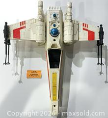 MaxSold Auction: Kenner 1978 Vintage Star Wars X-Wing Fighter (Luke/Rebel) - Cobourg (Ontario, Canada) SELLER MANAGED Reseller Online Auction - Elgin Street W