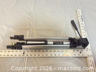 MaxSold Auction: Aluminum Tripod with Pan/Tilt Head, 24–40 in Height - Ottawa (Ontario, Canada) SELLER MANAGED Commercial Liquidation Online Auction - Grenfell