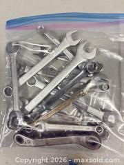 MaxSold Auction: Combination Wrench Set, Mixed Imperial & Metric, 11–20 Pieces - Ottawa (Ontario, Canada) SELLER MANAGED Commercial Liquidation Online Auction - Grenfell