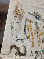 MaxSold Auction: Mixed Costume Jewelry Lot - Gold, Silver & Beaded (16+ pcs) - Ottawa (Ontario, Canada) SELLER MANAGED Commercial Liquidation Online Auction - Grenfell