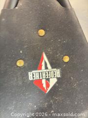 MaxSold Auction: Redfeather Snowshoes, 24–30 in Medium, Black Aluminum Frame - Ottawa (Ontario, Canada) SELLER MANAGED Commercial Liquidation Online Auction - Grenfell