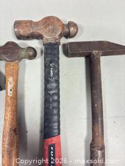 MaxSold Auction: Set of 5 Hammers: Claw, Ball Peen & Cross Peen - Ottawa (Ontario, Canada) SELLER MANAGED Commercial Liquidation Online Auction - Grenfell