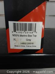 MaxSold Auction: FXR Men's Vapour 50% Merino Longsleeve Top Xl - Augusta (Ontario, Canada) SELLER MANAGED Commercial Liquidation Online Auction - Edward Street