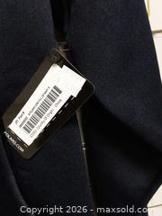 MaxSold Auction: Polaris Women's Navy Fleece Hoodie, Size S - Augusta (Ontario, Canada) SELLER MANAGED Commercial Liquidation Online Auction - Edward Street