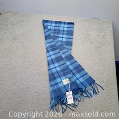 MaxSold Auction: Lochmere scarf new cashmere  - Waterford (New Jersey, USA) SELLER MANAGED Downsizing Online Auction - Chew Road (STORAGE)