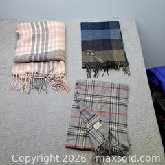 MaxSold Auction: Scarf lot 3  - Waterford (New Jersey, USA) SELLER MANAGED Downsizing Online Auction - Chew Road (STORAGE)