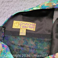 MaxSold Auction: Vera Wang dress size 1 - Waterford (New Jersey, USA) SELLER MANAGED Downsizing Online Auction - Chew Road (STORAGE)