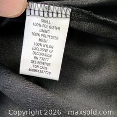 MaxSold Auction: Vera Wang dress size 1 - Waterford (New Jersey, USA) SELLER MANAGED Downsizing Online Auction - Chew Road (STORAGE)