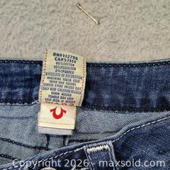 MaxSold Auction: Women's true religion jeans - Waterford (New Jersey, USA) SELLER MANAGED Downsizing Online Auction - Chew Road (STORAGE)
