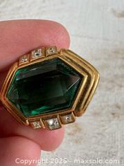 MaxSold Auction: Nina Ricci Jewelry Gold Tone Pin Brooch - Green - Kingston (Ontario, Canada) SELLER MANAGED Downsizing Online Auction - Bishop Street