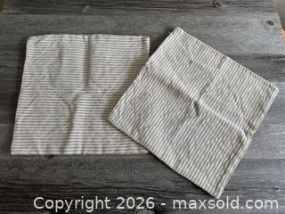 MaxSold Auction: Striped 20" Jute and Cotton Throw Pillow Covers By H&M Home  - Kingston (Ontario, Canada) SELLER MANAGED Downsizing Online Auction - Bishop Street