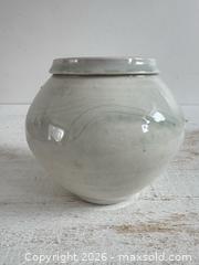 MaxSold Auction: Stunning  Beveridge N.S. Vessel Vase with Faint Blue/Green Wavy Line Design and Rolled Lip - Kingston (Ontario, Canada) SELLER MANAGED Downsizing Online Auction - Bishop Street