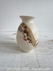 MaxSold Auction: Vintage Studio Pottery Vase with Brown Tan and Cream Pattern Detailing - Kingston (Ontario, Canada) SELLER MANAGED Downsizing Online Auction - Bishop Street