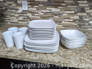 MaxSold Auction: White Ceramic Dinnerware Set — 12+ Pieces - Ajax (Ontario, Canada) SELLER MANAGED Downsizing Online Auction - Meekings Drive