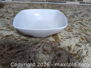 MaxSold Auction: White Ceramic Dinnerware Set — 12+ Pieces - Ajax (Ontario, Canada) SELLER MANAGED Downsizing Online Auction - Meekings Drive