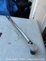 MaxSold Auction: A TORQUE WRENCH & A SOCKET.  - Hamilton (Ontario, Canada) SELLER MANAGED Estate Sale Online Auction - St. Clair Avenue